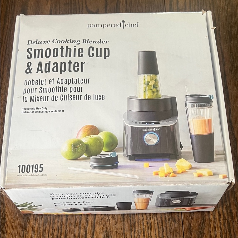 NEW Pampered Chef Smoothie Cup & Adapter. Use your favorite fresh fruits & vegs!
